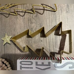 Gold Christmas Tree Decor